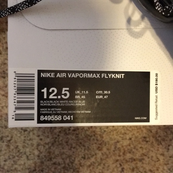 Nike Air Vapormax Flyknit - Picture 2 of 5